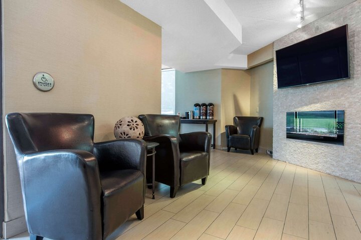 Hotel Interior 6 of 25