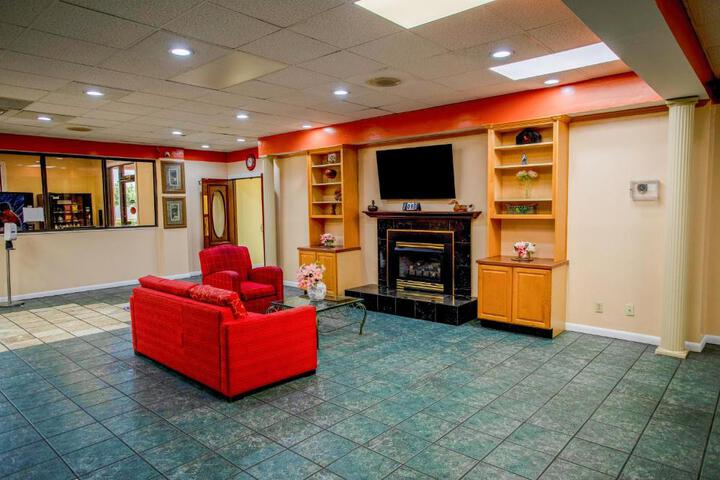 OYO hotel Greensboro east I 40