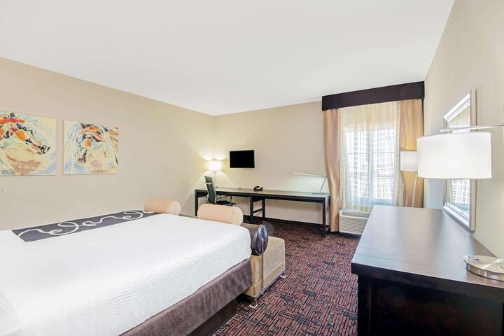 Room 20 of 34
