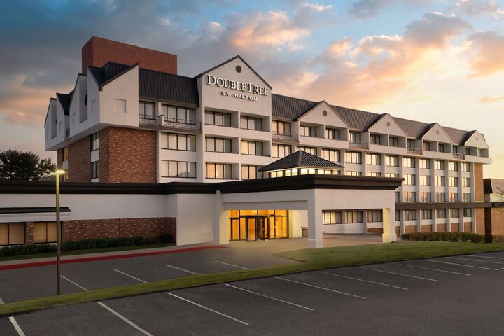 Hotel 2 of 72