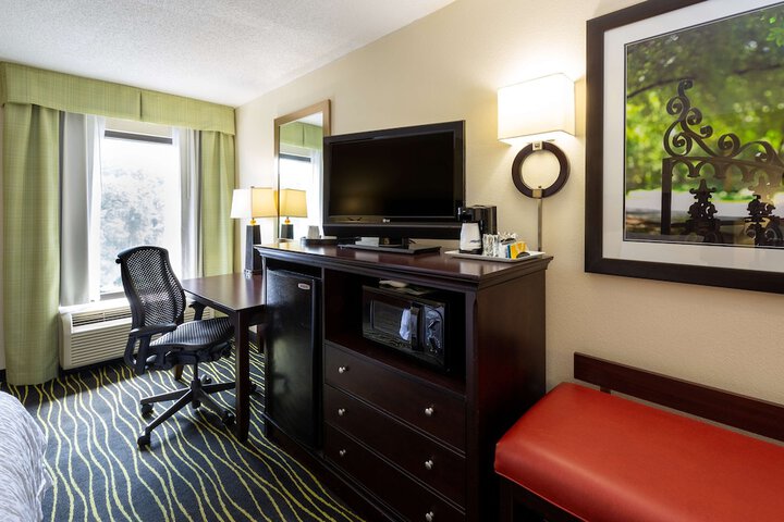 Room 45 of 99