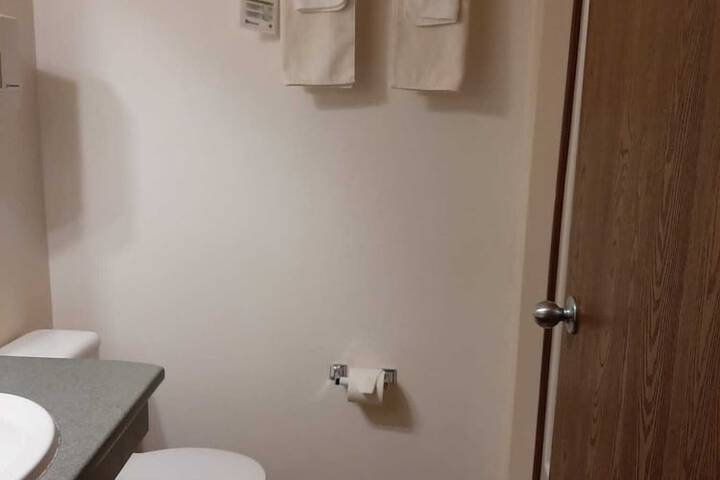 Room 22 of 35