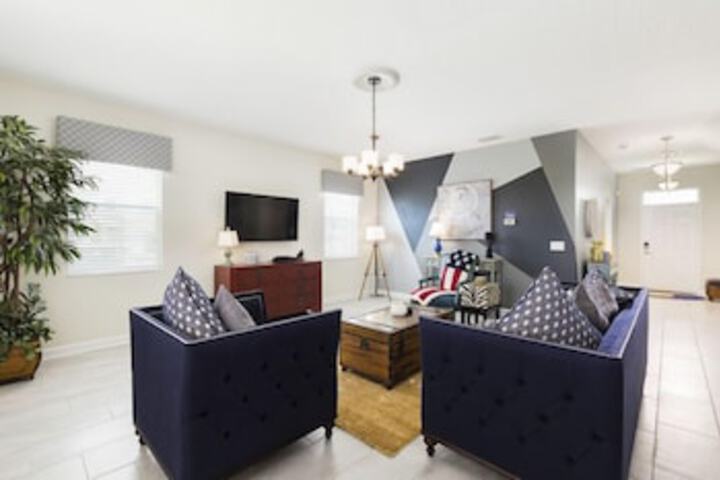 Room 10 of 43