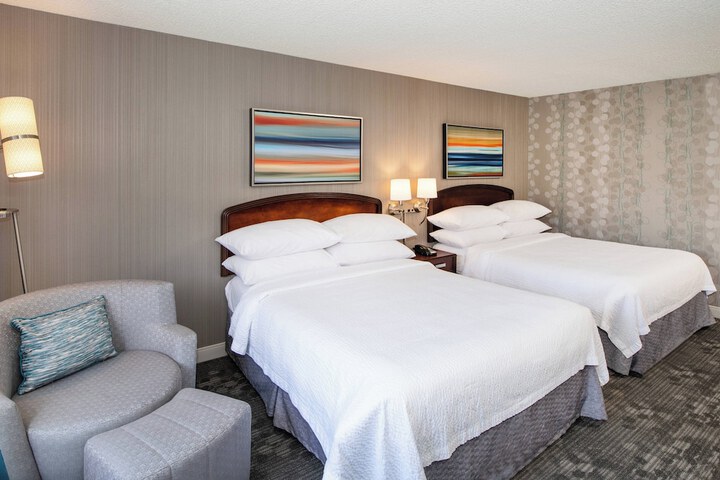 Courtyard by Marriott Oakland Airport