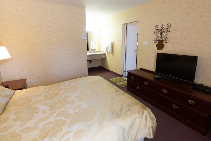 Room 30 of 39