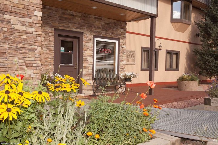 Valley Hi Motel - Near Winter Park Visitor Center