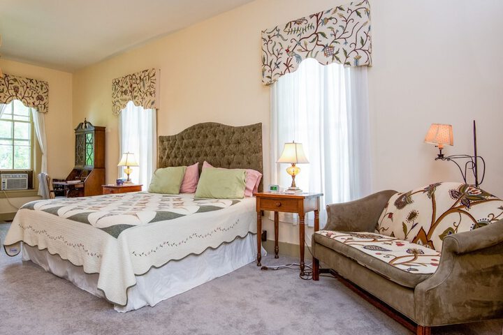 Room 12 of 30