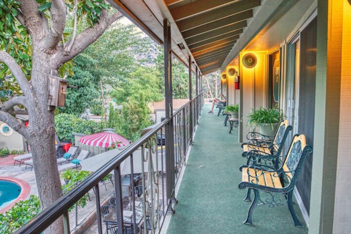 Terrace/Patio 27 of 36