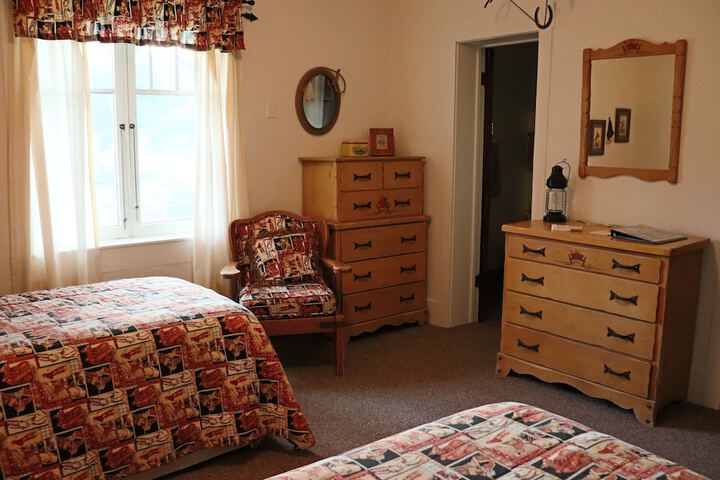 Room 20 of 32