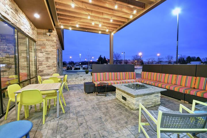 Terrace/Patio 43 of 45