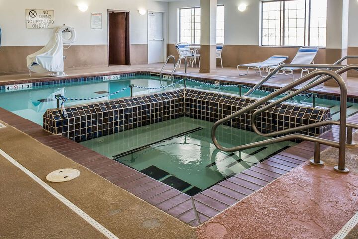Quality Inn & Suites Guymon East