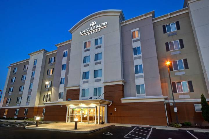 Hotel 4 of 66