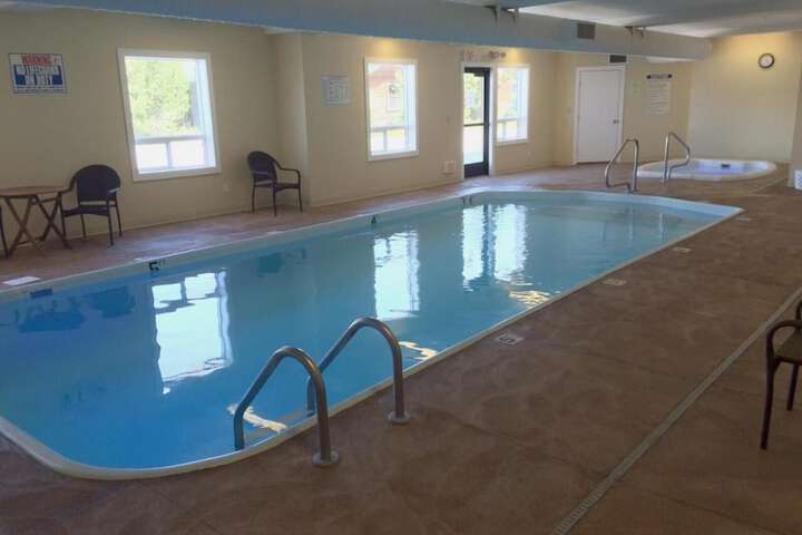 Pool 8 of 35