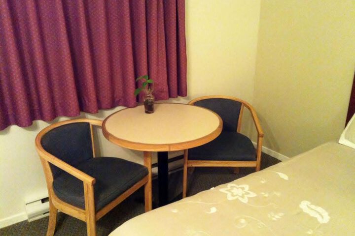 Room 38 of 71