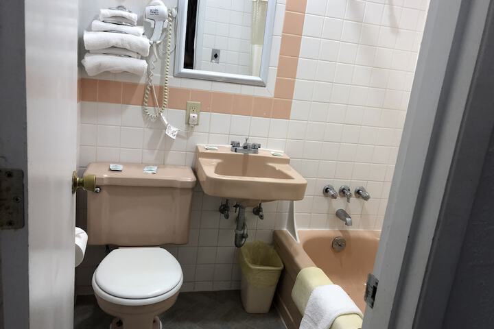 Room 20 of 36