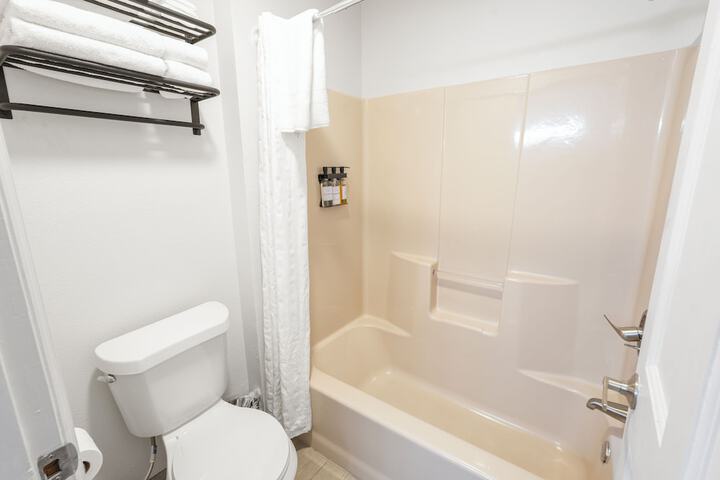 Tremont Lodge & Resort