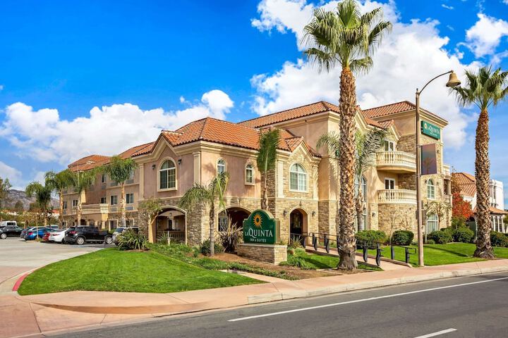 Hotel 4 of 40