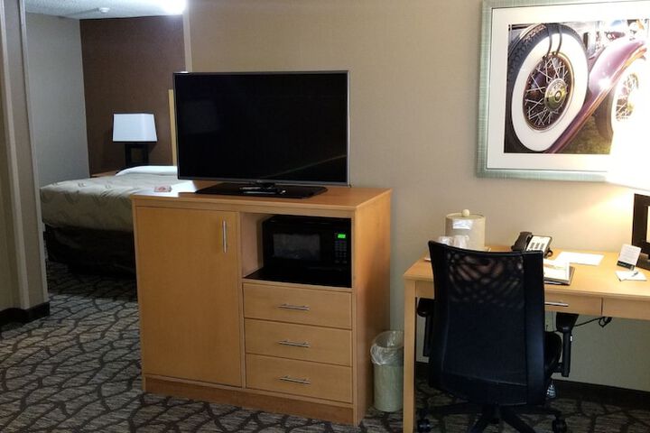 Room 14 of 32
