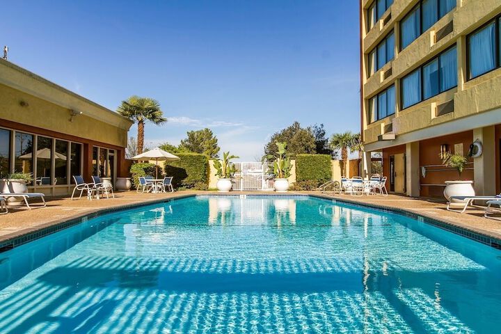Clarion Hotel Concord / Walnut Creek