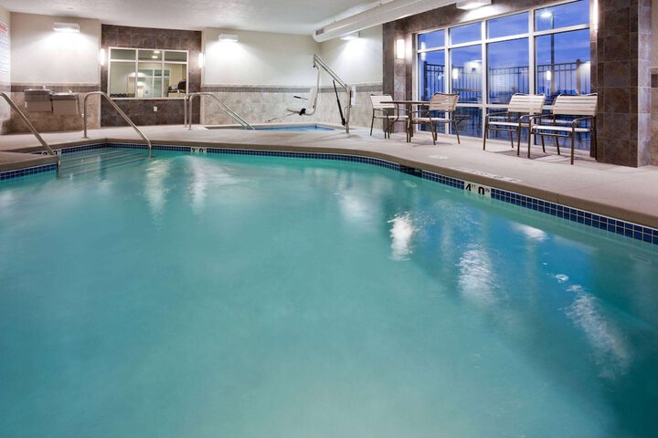 Pool 4 of 36