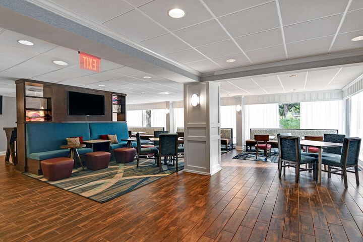 Hotel Interior 16 of 46
