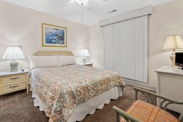 Room 21 of 40