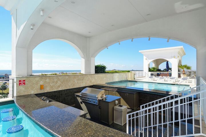 Emerald 1111 by Ryson Vacation Rentals