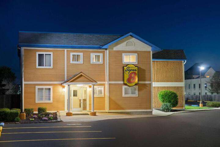 Super 8 by Wyndham Columbus
