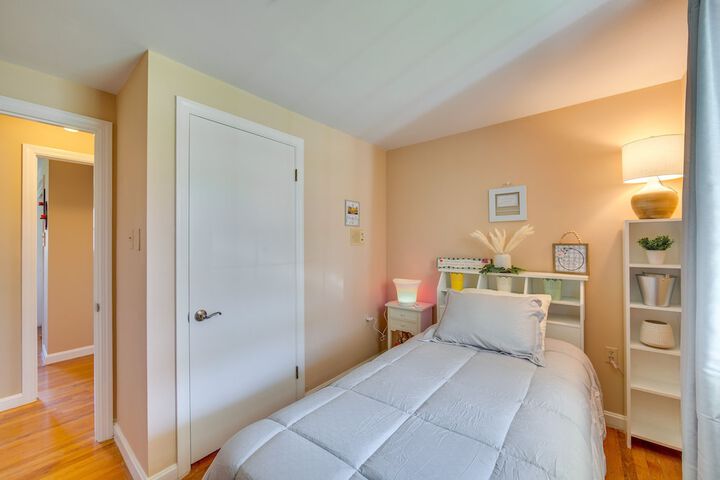 Charming Leola Home: 10 Mi to Downtown Lancaster!