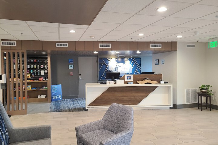 Holiday Inn Express & Suites Ft. Lauderdale N - Exec Airport by IHG