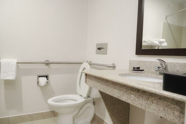 Room 45 of 64