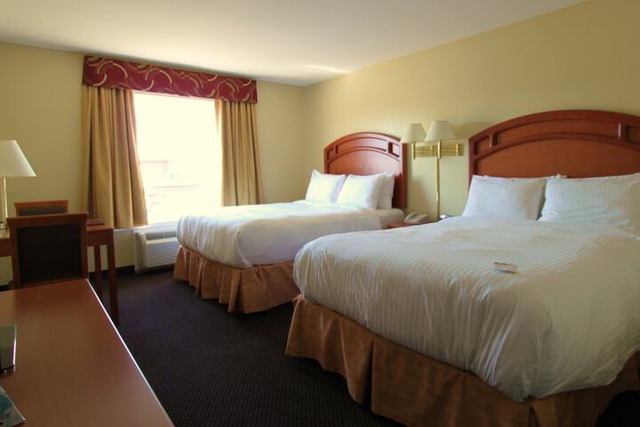 Room 27 of 40