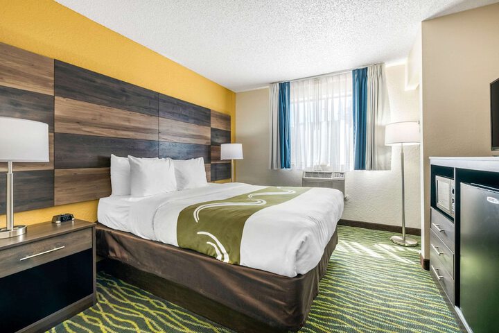 Quality Inn & Suites Leesburg Chain of Lakes