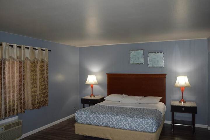 Room 12 of 14