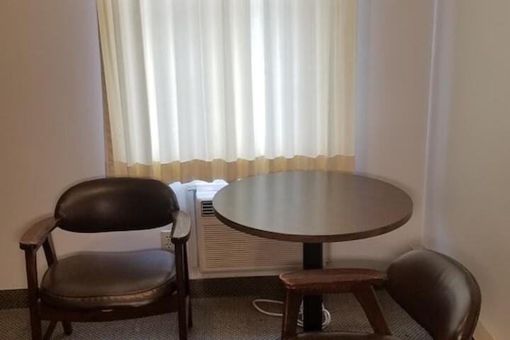 Room 29 of 37