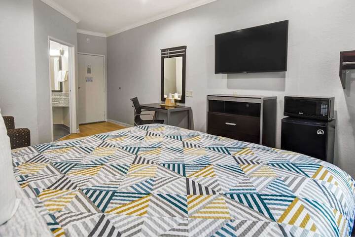 Room 10 of 47