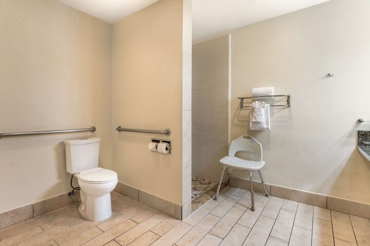 Best Western John Muir Inn