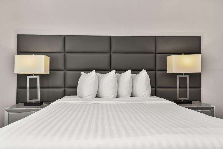 Captain Wohlt Inn Bed & Breakfast