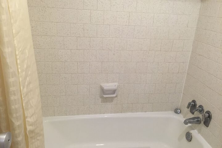 Room 68 of 100