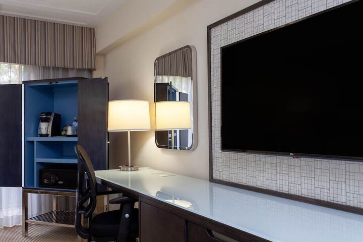 Room 19 of 51