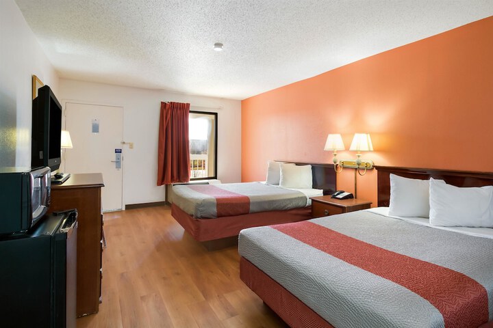 Room 26 of 45