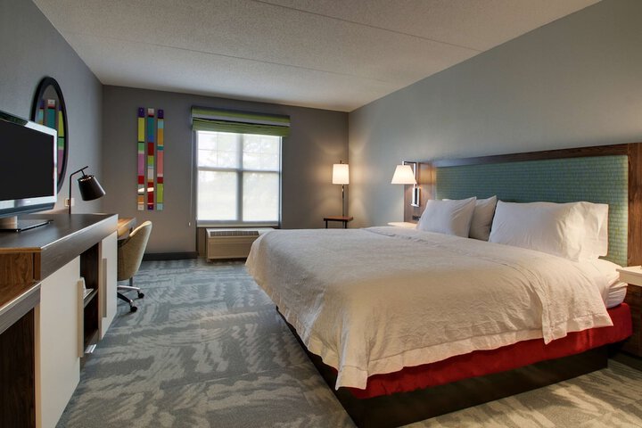 Hampton Inn & Suites Chicago / Aurora