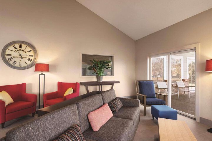 Country Inn & Suites by Radisson Northfield, MN