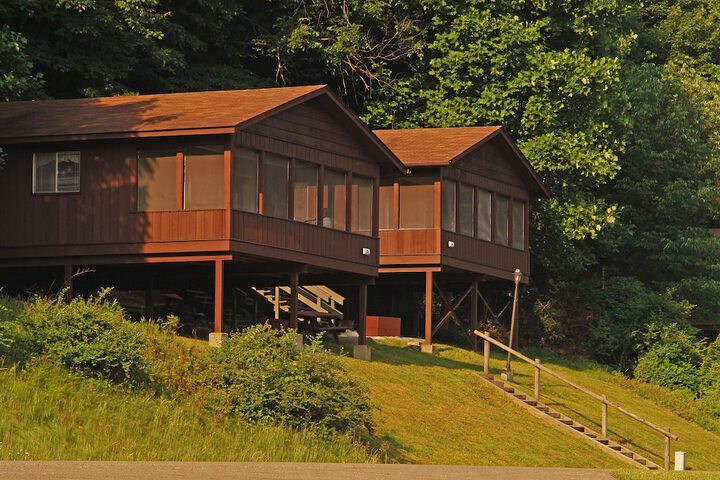 Hotel 5 of 69
