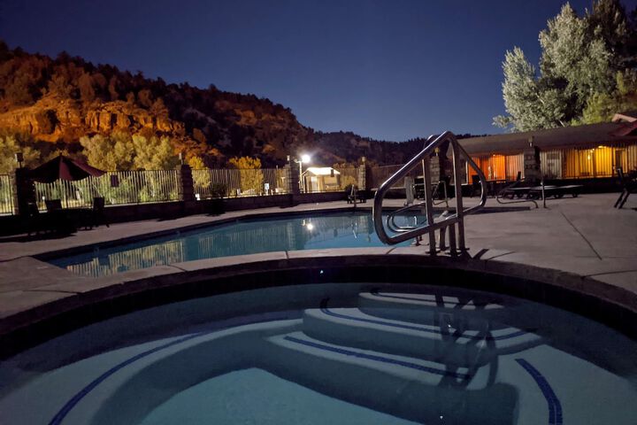 Pool 6 of 37