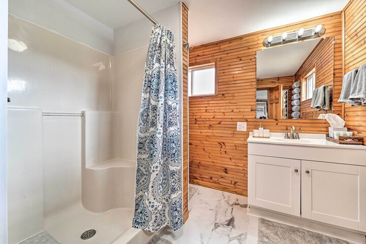 Updated Beattyville Ranch-style Home w / Yard!