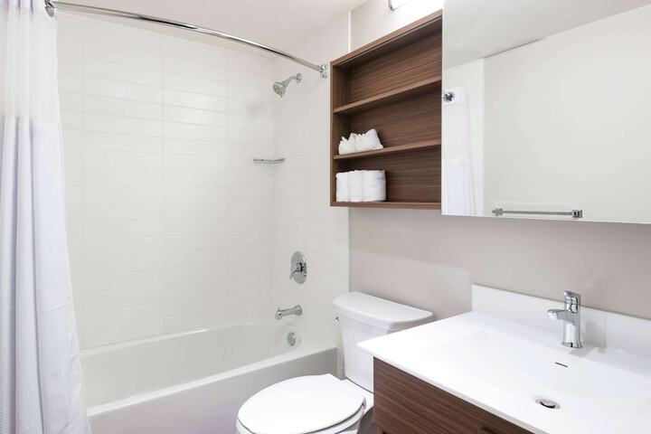 Room 15 of 31