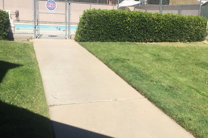 Pool 9 of 33