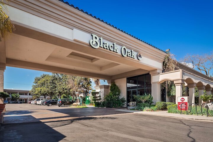 Best Western Plus Black Oak