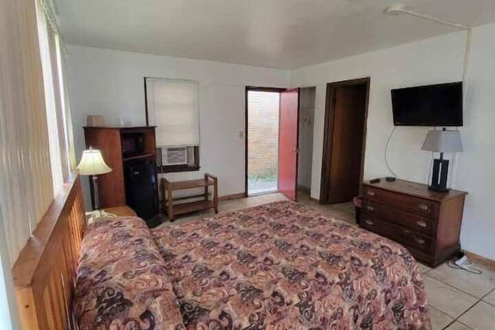 Daniels Motel